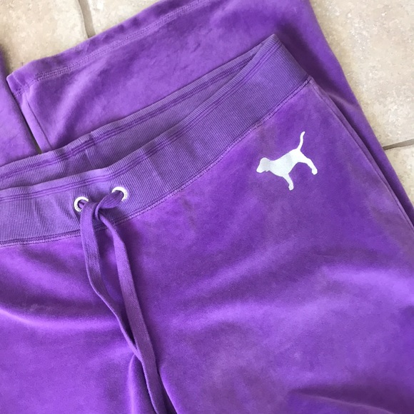 Vintage Vs Pink plush velour tracksuit set - Picture 7 of 16